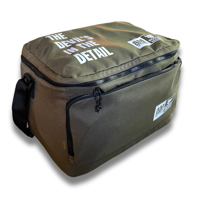 Rogue Warehouse Ultimate Waterproof Detailing Kit Bag AM Details